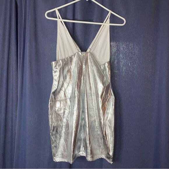 AKIRA Metallic Silver Sparkly Mini Dress Size Large - Picture 9 of 11